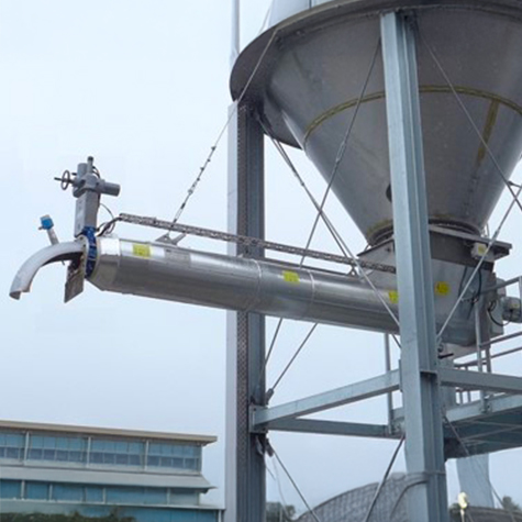 silo à drèches avec vis d extraction isolée